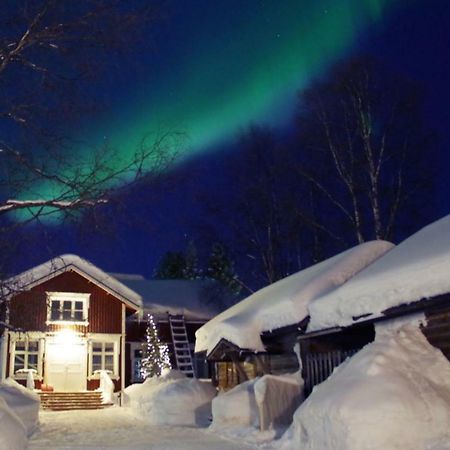 Lauri Historical Log House Manor Hotel โรวานิเอมิ ภายนอก รูปภาพ