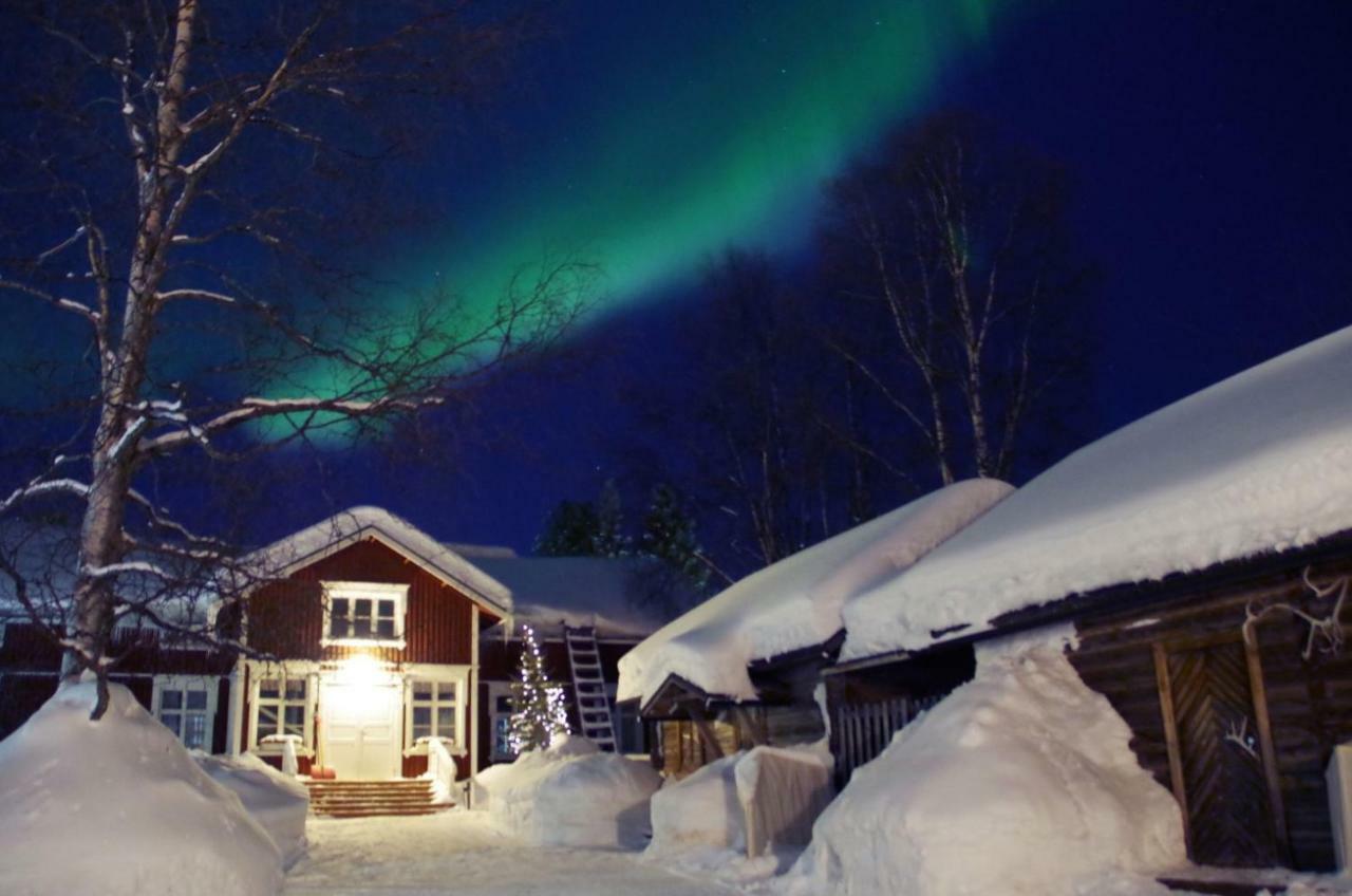Lauri Historical Log House Manor Hotel โรวานิเอมิ ภายนอก รูปภาพ