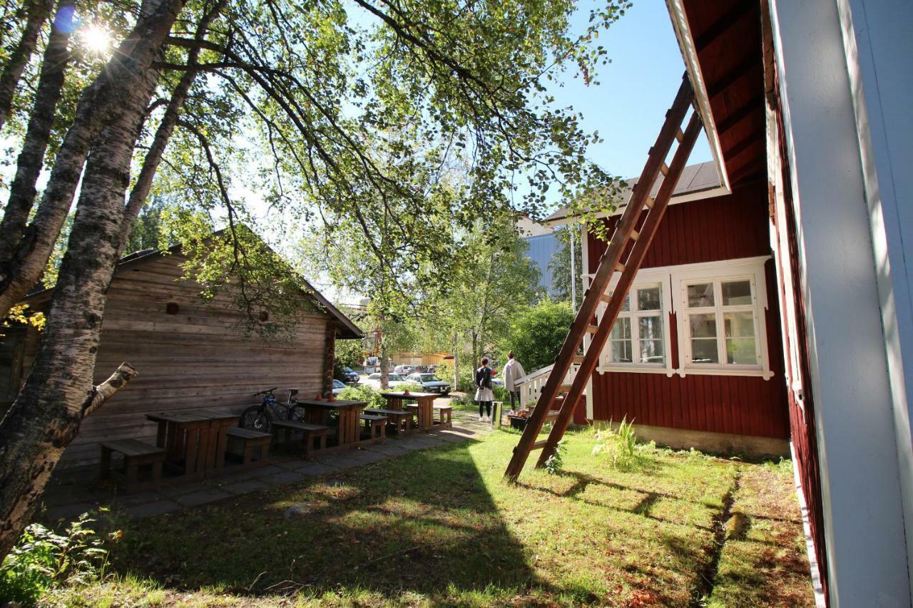 Lauri Historical Log House Manor Hotel โรวานิเอมิ ภายนอก รูปภาพ